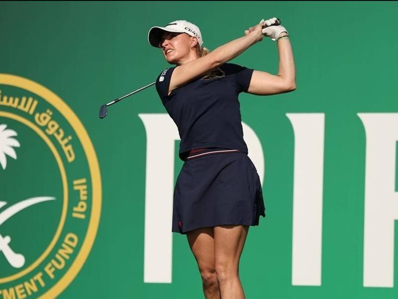 تشارلي هال تفوز بالذهب في السعودية للمرة الثانية بفارق ضربة واحدة