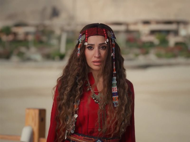 طلاق آسر ياسين ومحاولة انتحار دينا الشربيني مفاجأة مسلسل اتنين غيرنا  