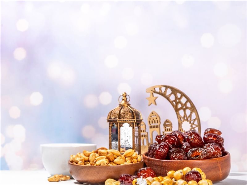 من الفطار حتى السحور.. جدول يومي صحي في رمضان 