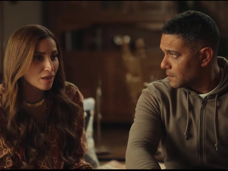 آسر ياسين يعترف لدينا الشربيني بحبه في اتنين غيرنا