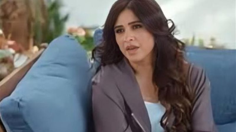 ياسمين عبد العزيز