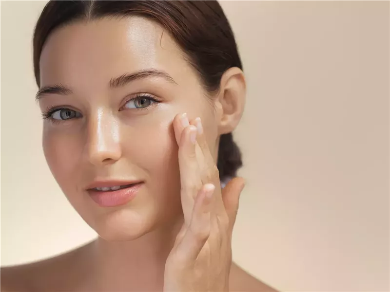 ترطيب البشرة