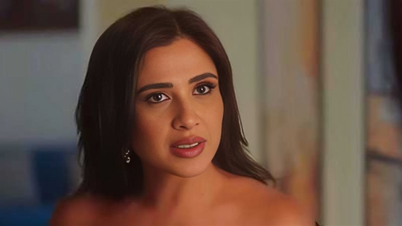 ياسمين عبد العزيز