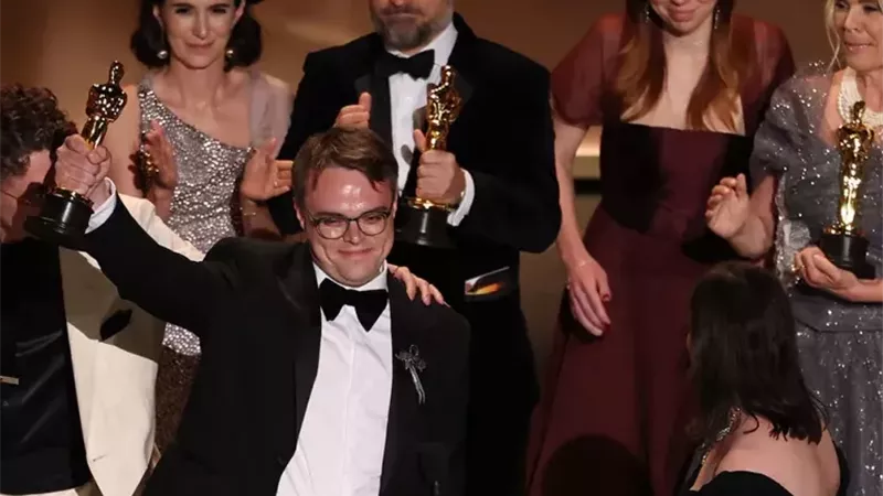 الفائزين بالأوسكار