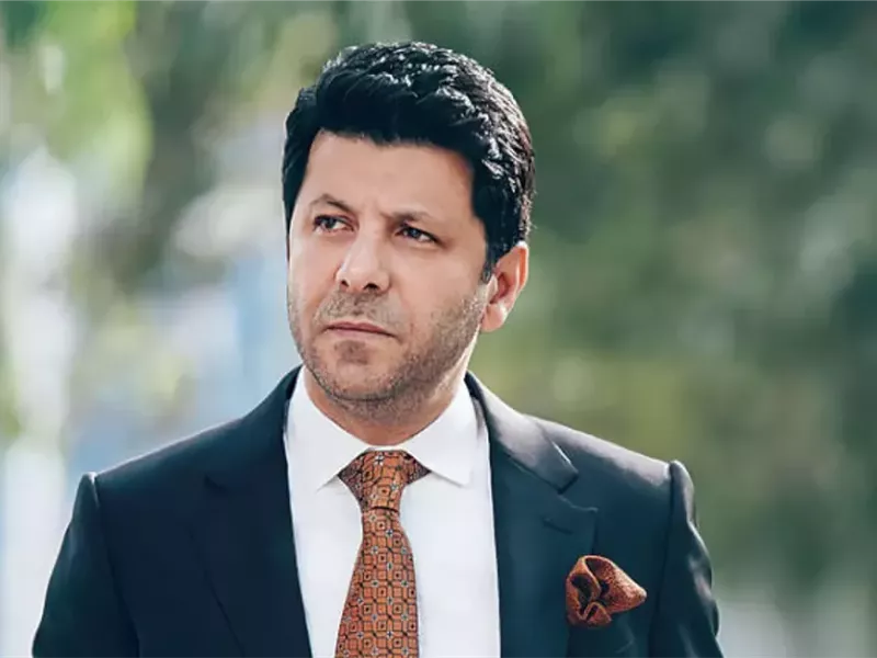 الخميس المقبل.. إياد نصار ضيف أسامة كمال فى مساء DMC