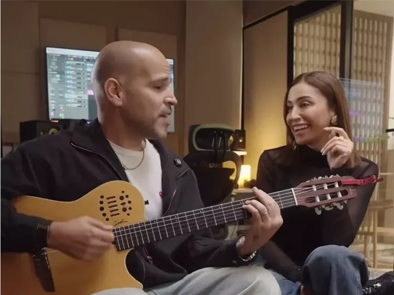 دينا الشربيني وأبو