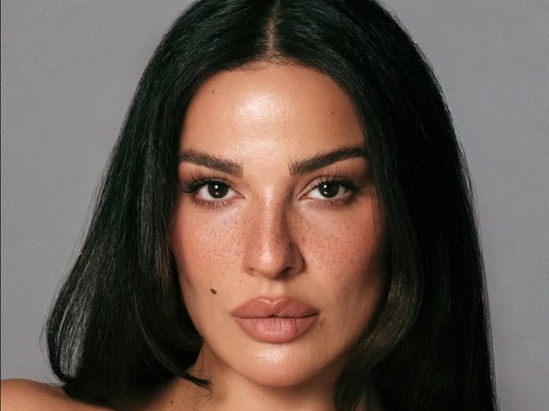 نادين نسيب نجيم تكسر القواعد بإطلالة جريئة.. أناقة لا تعرف التقليد