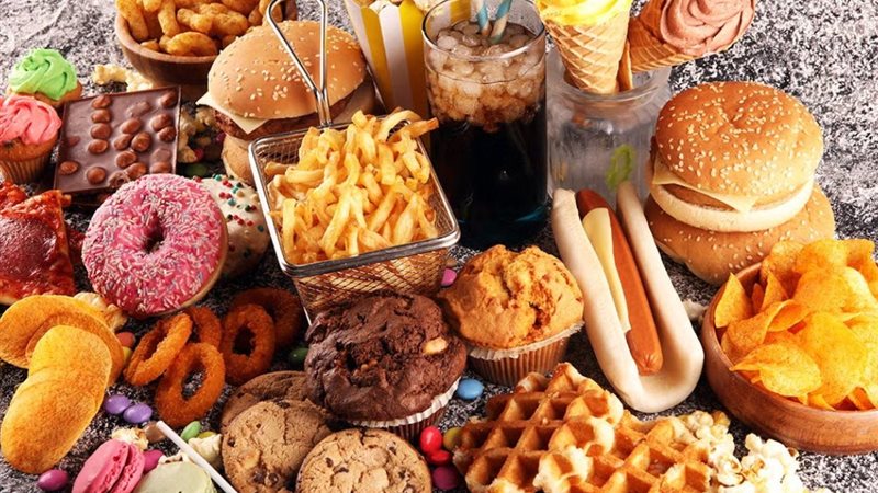 الاطعمة المعالجة