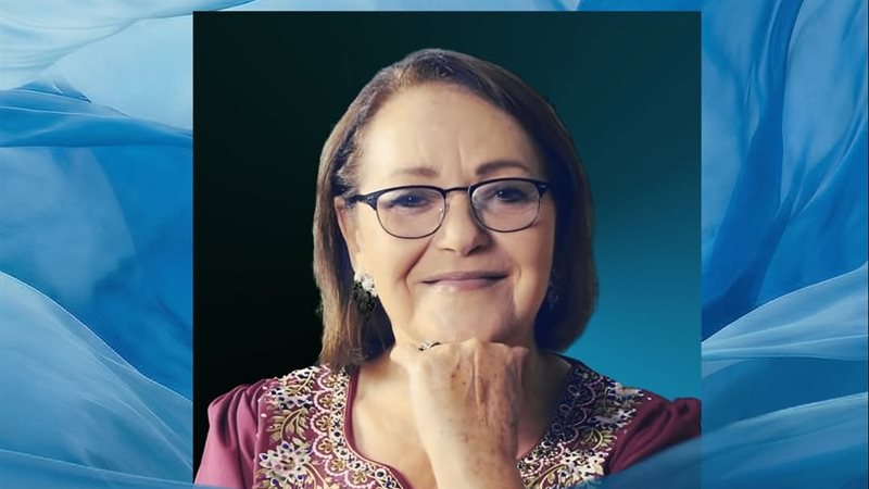 الفنانة الجزائرية