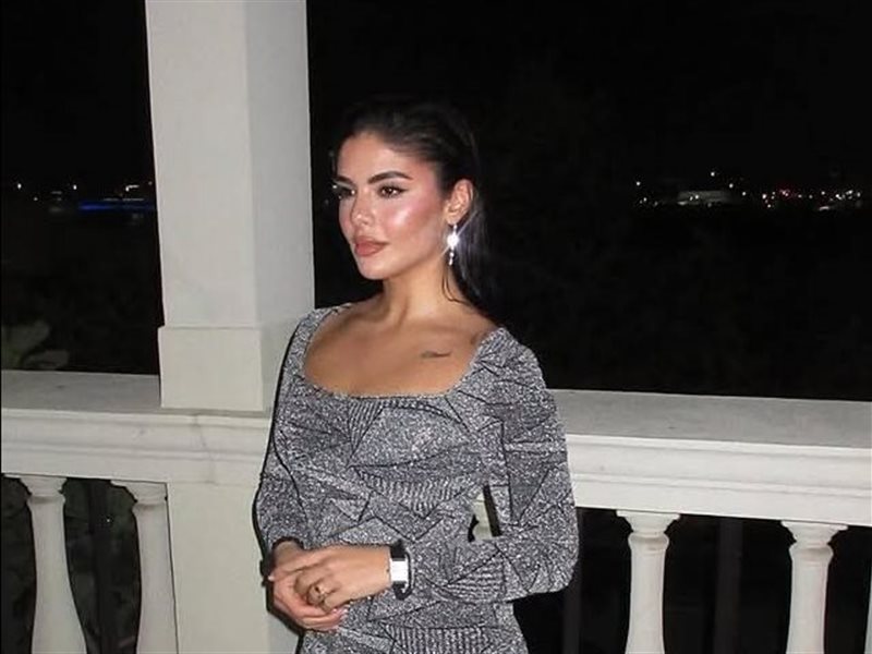 أصالة كامل تتألق بإطلالة هندسية أنيقة تجمع بين الجرأة والرقي