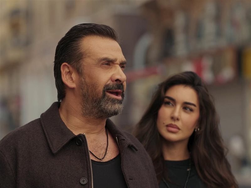 ياسمين صبري وكريم عبدالعزيز