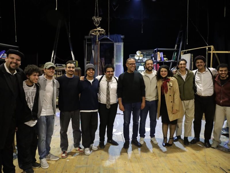 «أشرف عبد الباقي» يشهد على موت فوضوي صدفة في المسرح العالمي بالقاهرة