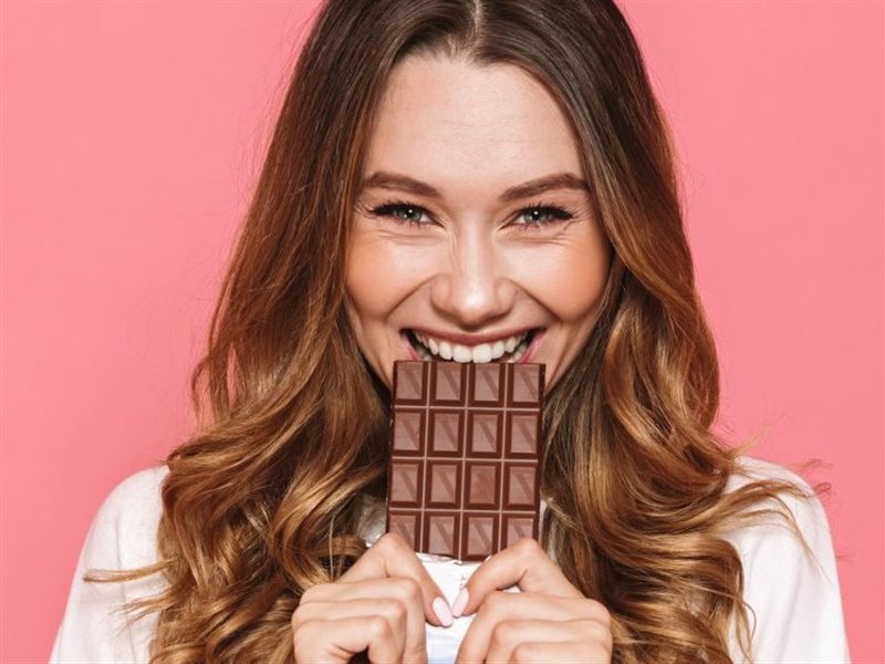 كيف تستمتع بتناول الشوكولاتة دون الشعور بالذنب؟
