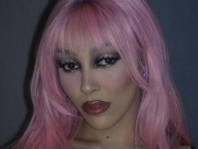 تعرف على موعد وشروط حضور حفل دوجا كات في البحرين 2026