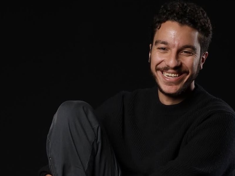 طرح الإعلان الرسمي لفيلم 