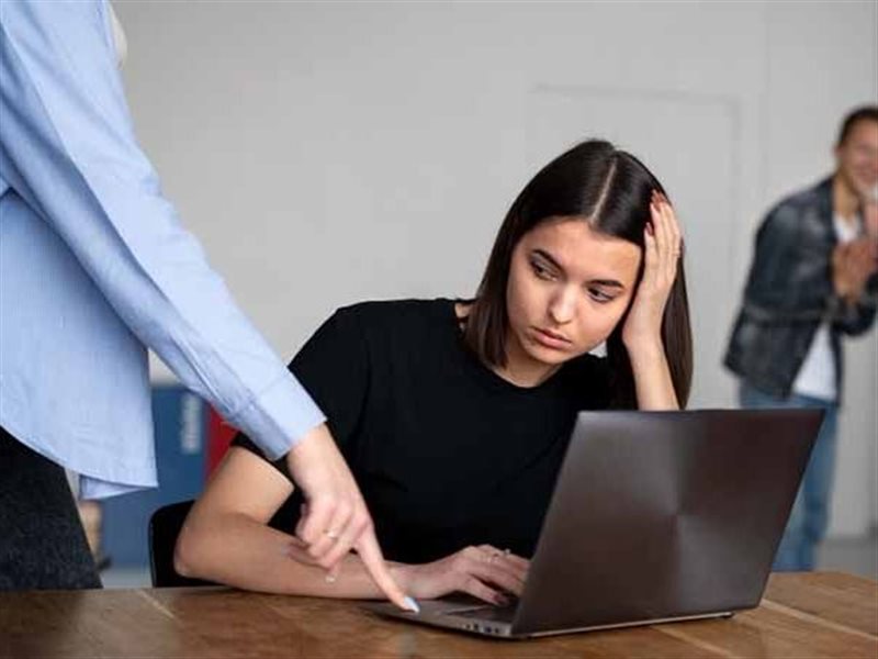 كيفية التعامل مع الأشخاص السلبيين..  5 نصائح فعّالة لتحقيق ذلك