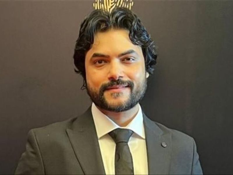 الموت يفجع المؤلف محمود حمدان