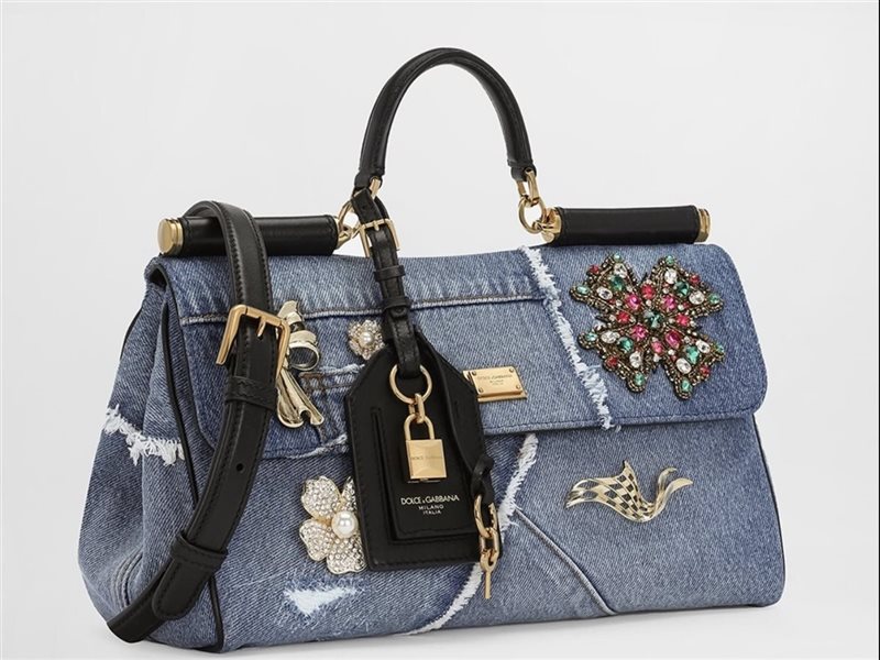 حقائب Dolce & Gabbana لربيع وصيف 2026… أناقة عملية تواكب إيقاع النهار