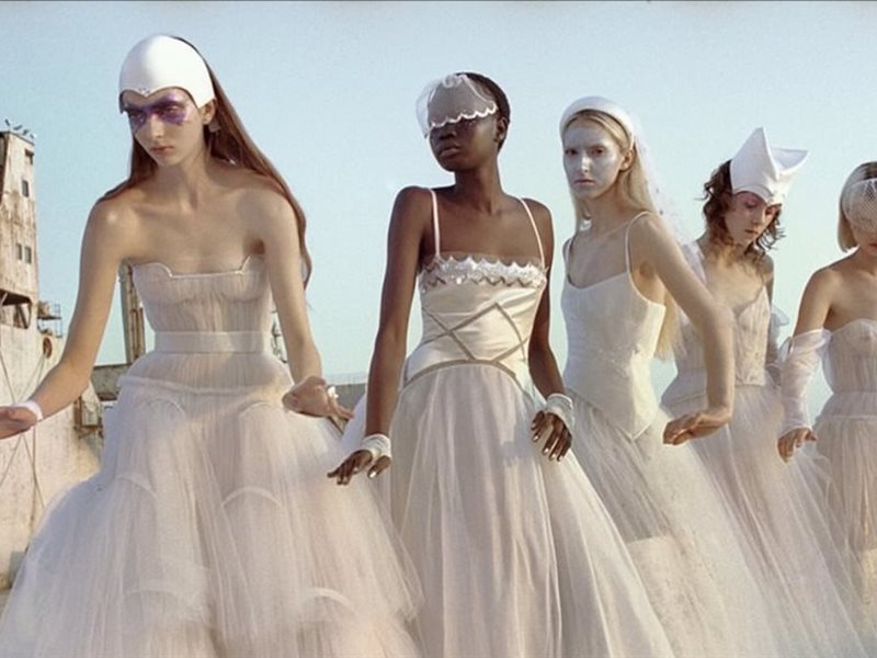  أسبوع نيويورك لفساتين الزفاف الفاخرة 