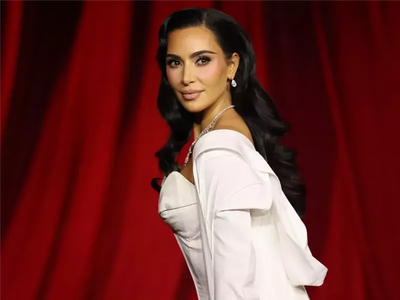 بـ80 مليون دولار.. كيم كارداشيان تفتح أبواب خزائنها النادرة لدعم النساء قانونياً