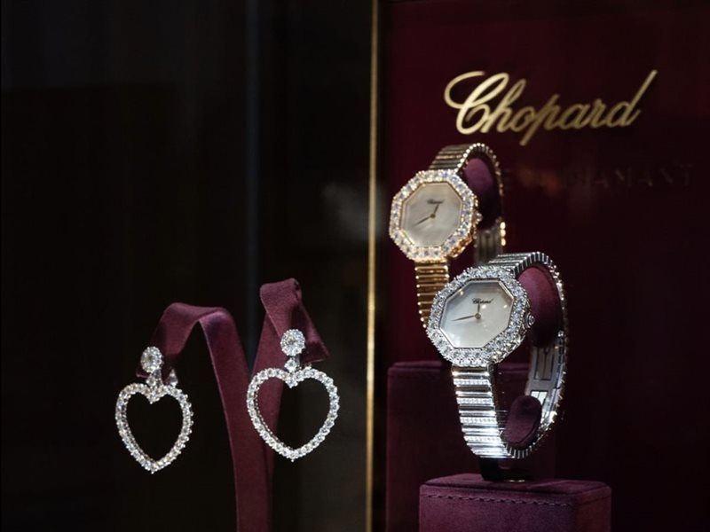 شوبارد تحتفي ببريقها الخالد في معرض L’Heure du Diamant بباريس