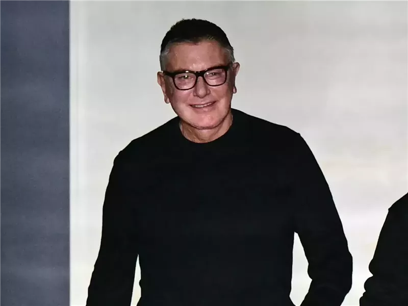 تنحّي Stefano Gabbana عن رئاسة Dolce & Gabbana بعد أكثر من 40 عامًا من مسيرة حافلة في قيادة الدار