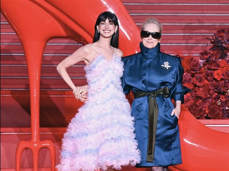 ميريل ستريب و أن هاثاواي 