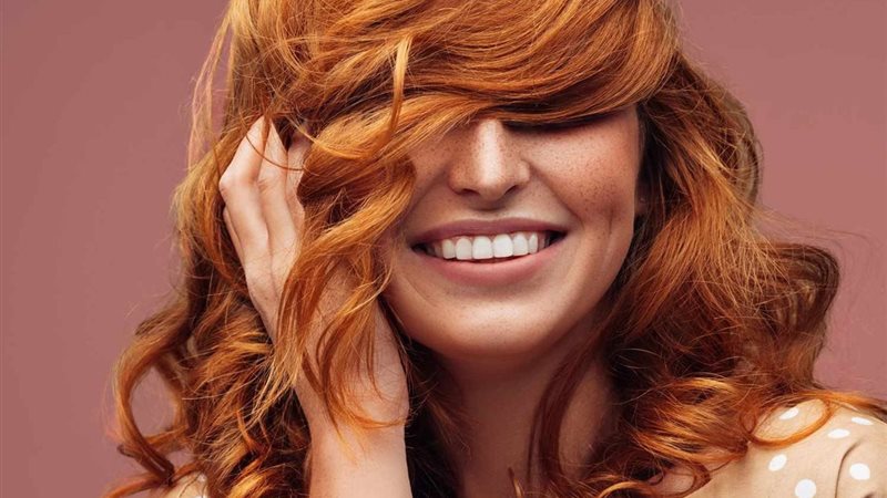 قص جذور الشعر  