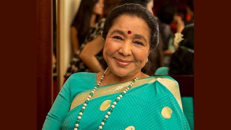  المطربة الهندية