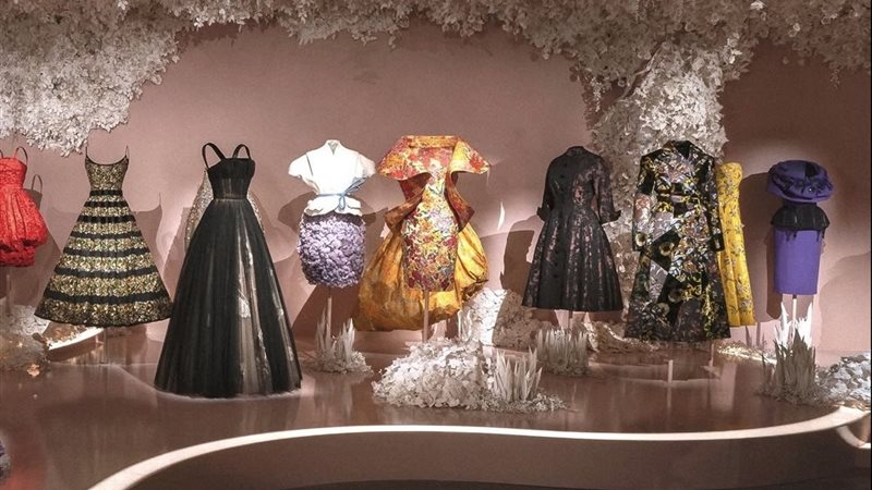 Dior crafting fashion