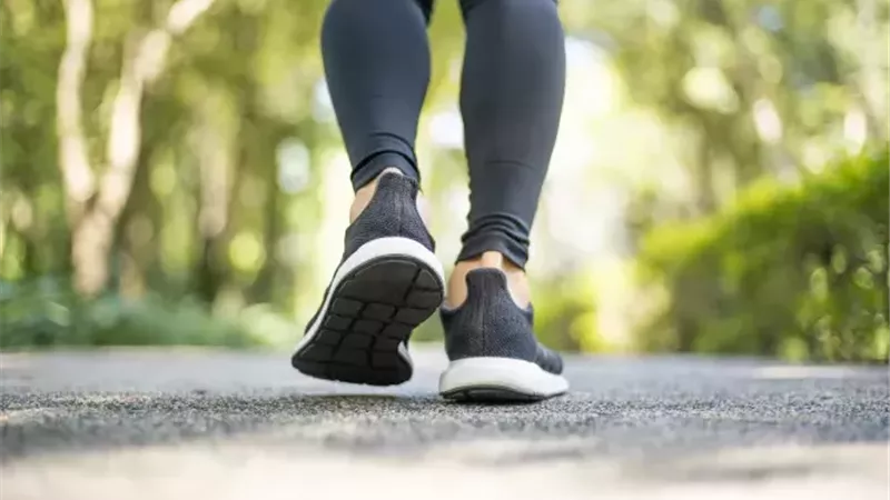 المشي في الهواء الطلق