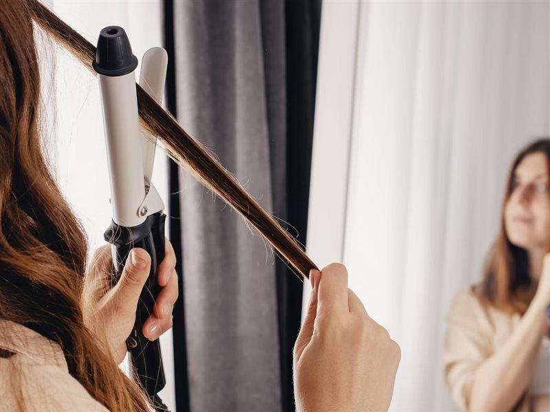  أسباب تجعل شعرك لا يحتفظ بـ الكيرلي