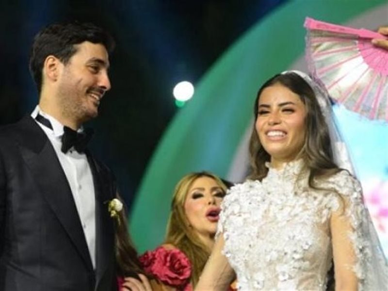 أنغام وعمرو دياب يحيون حفل زفاف ابنة المنتج محمد السعدي.. وكريم عبد العزيز وخالد النبوي أبرز الحضور