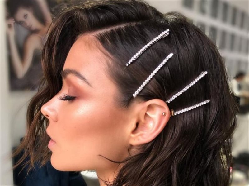 تسريحات شعر للعرائس تناسب الشعر الخفيف.. إليك كيفية تصفيفها