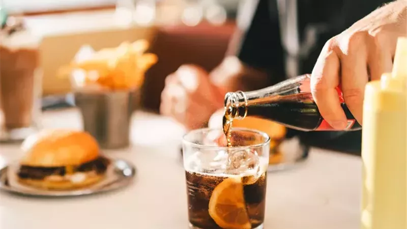 المشروبات الغازية