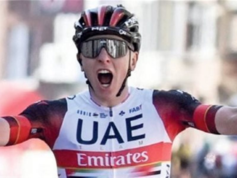 بوجاتشار يتفوق على سيكساس وإيفينيبول ويتوج بـ