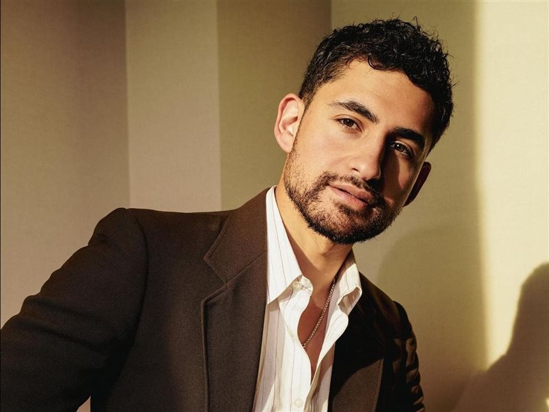 أمير المصري يوقع بطوله مسلسل مقتبس من رواية Metropolis العالمية  