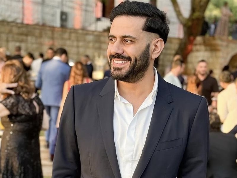 عبدالله بوشهري يخوض ثاني تجاربه الإخراجية بمسلسل 