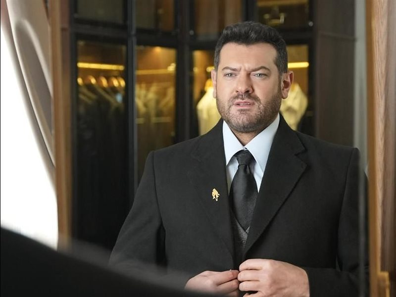 عمرو يوسف يتصدر التريند و يصبح الأعلى مشاهدة عبر منصة يانغو مع أول حلقتين من الفرنساوي 