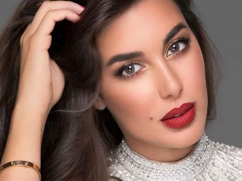 ياسمين صبري تنهي مشاهد فيلمها الجديد 