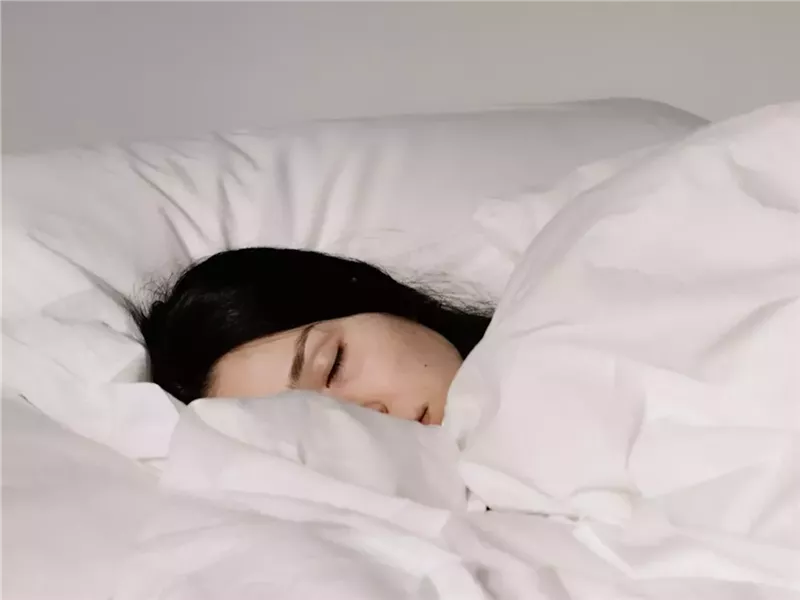 لماذا تشعرين بالتعب دائماً؟.. إليك 8  أسباب شائعة