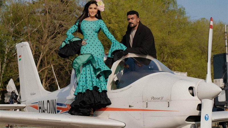 احمد العوضي ومي عمر