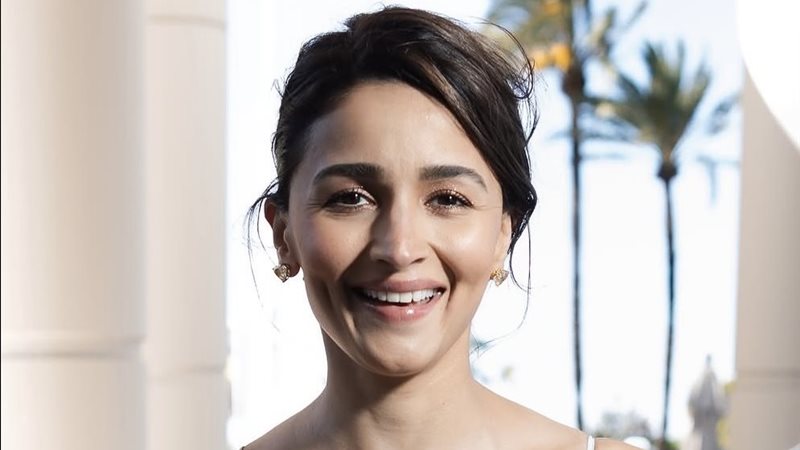  Alia Bhatt 