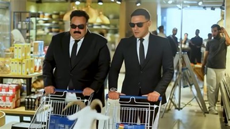 صقر وكناريا