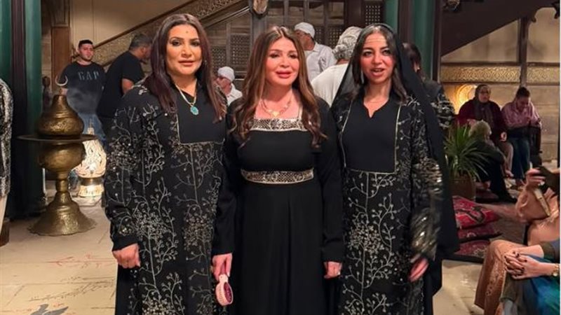 جانب من العمل