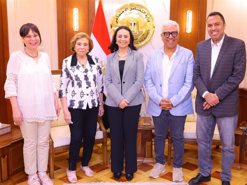 وزيرة التضامن الاجتماعي تستقبل وفد مهرجان أسوان الدولي لأفلام المرأة