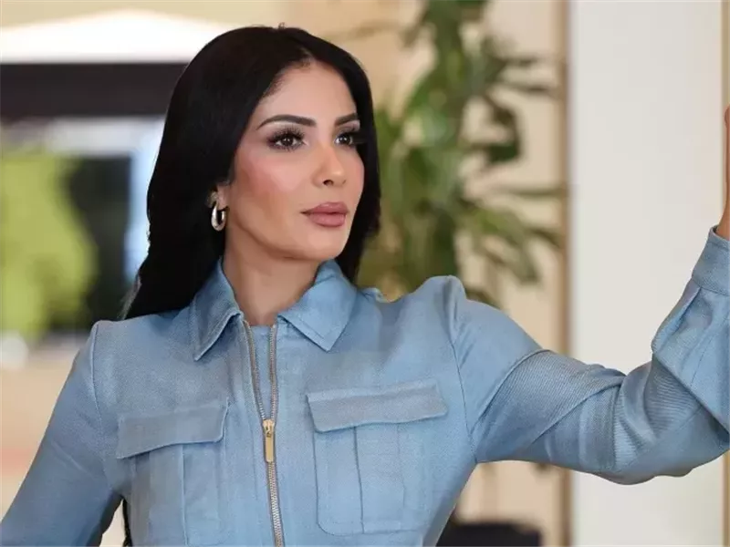 منى زكي