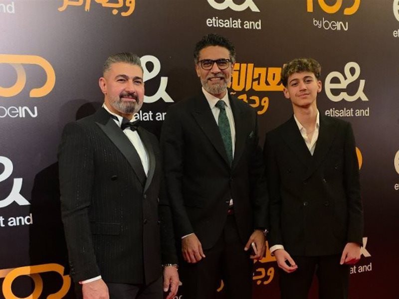 أبطال العمل 