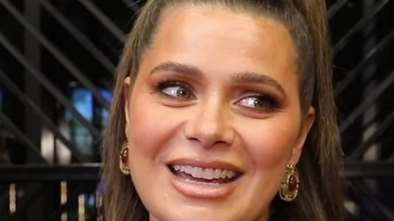 يسرا اللوزي 