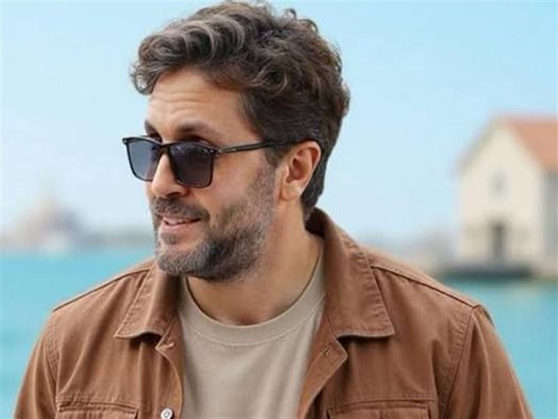 هشام ماجد.. رحلة نجم الكوميديا من «فيديوهات الإنترنت» والهندسة إلى «اللعبة»